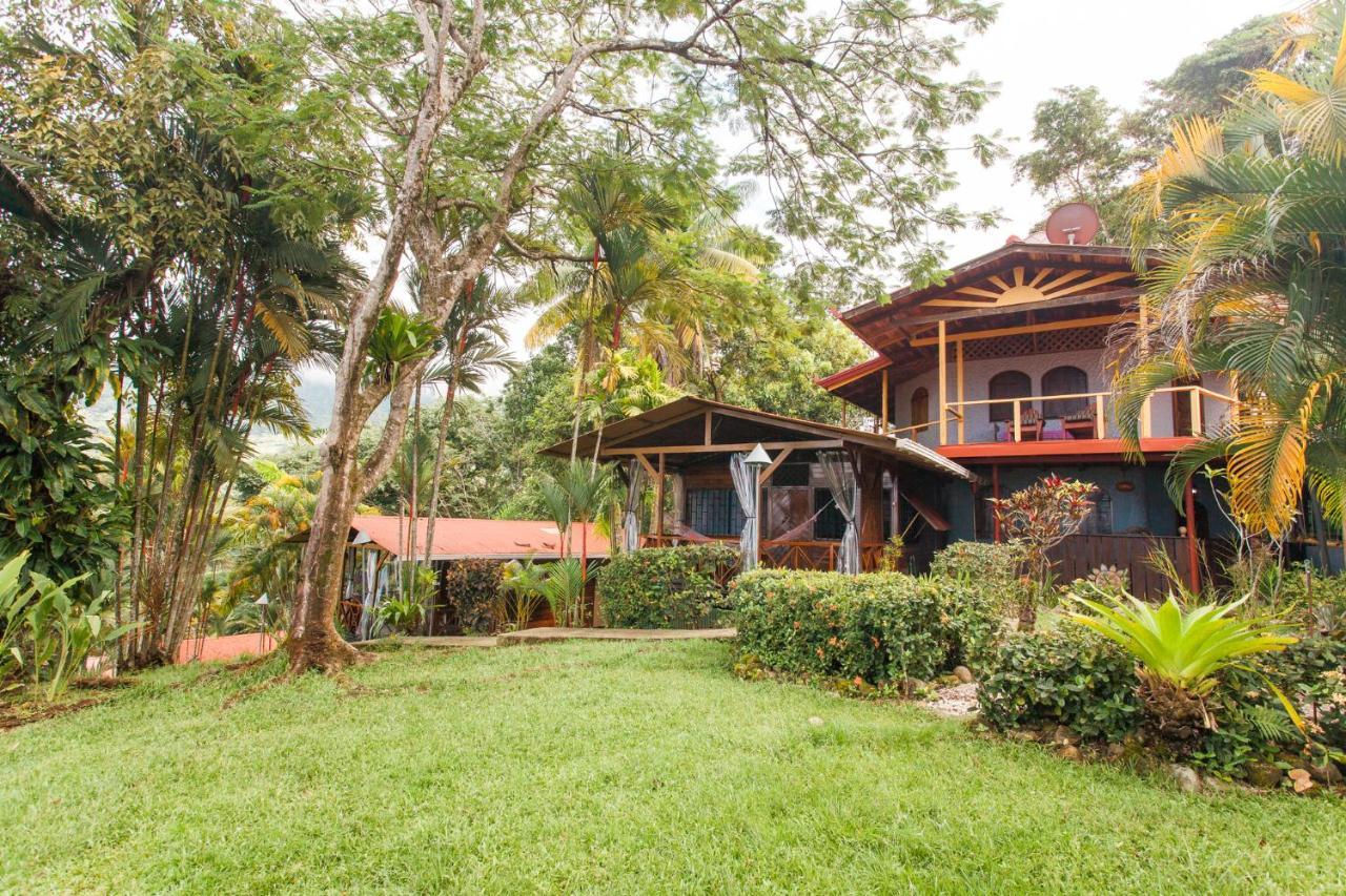 Pacific Edge Eco Lodge Доминикал Екстериор снимка