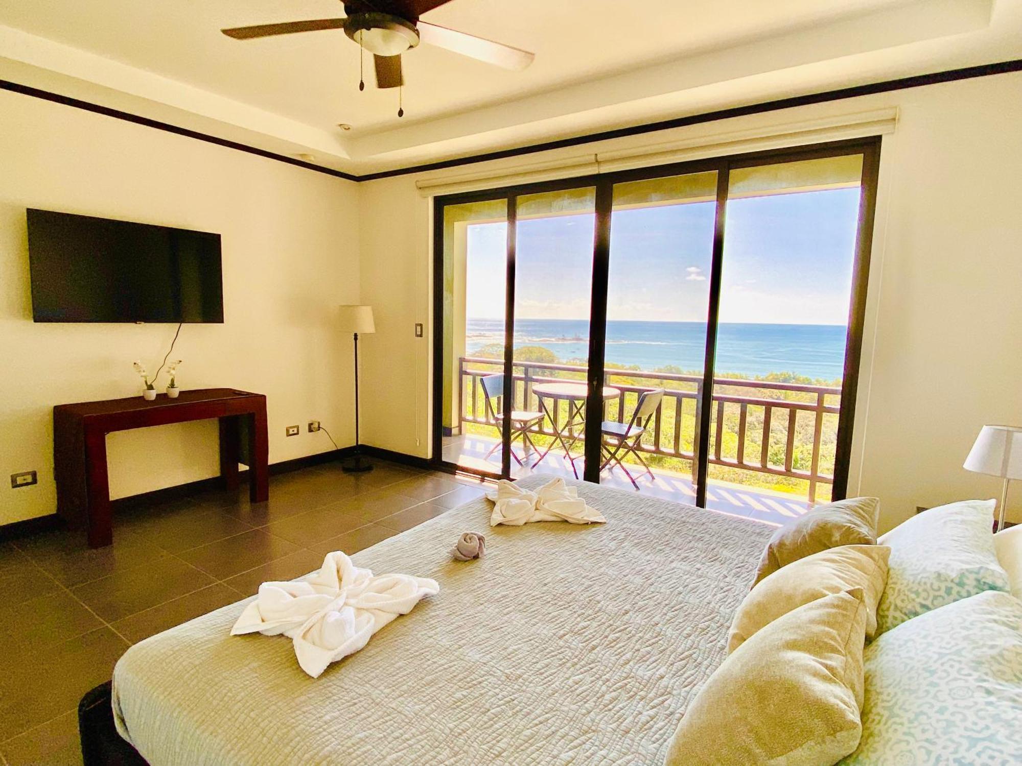 Pacific Edge Eco Lodge Доминикал Стая снимка