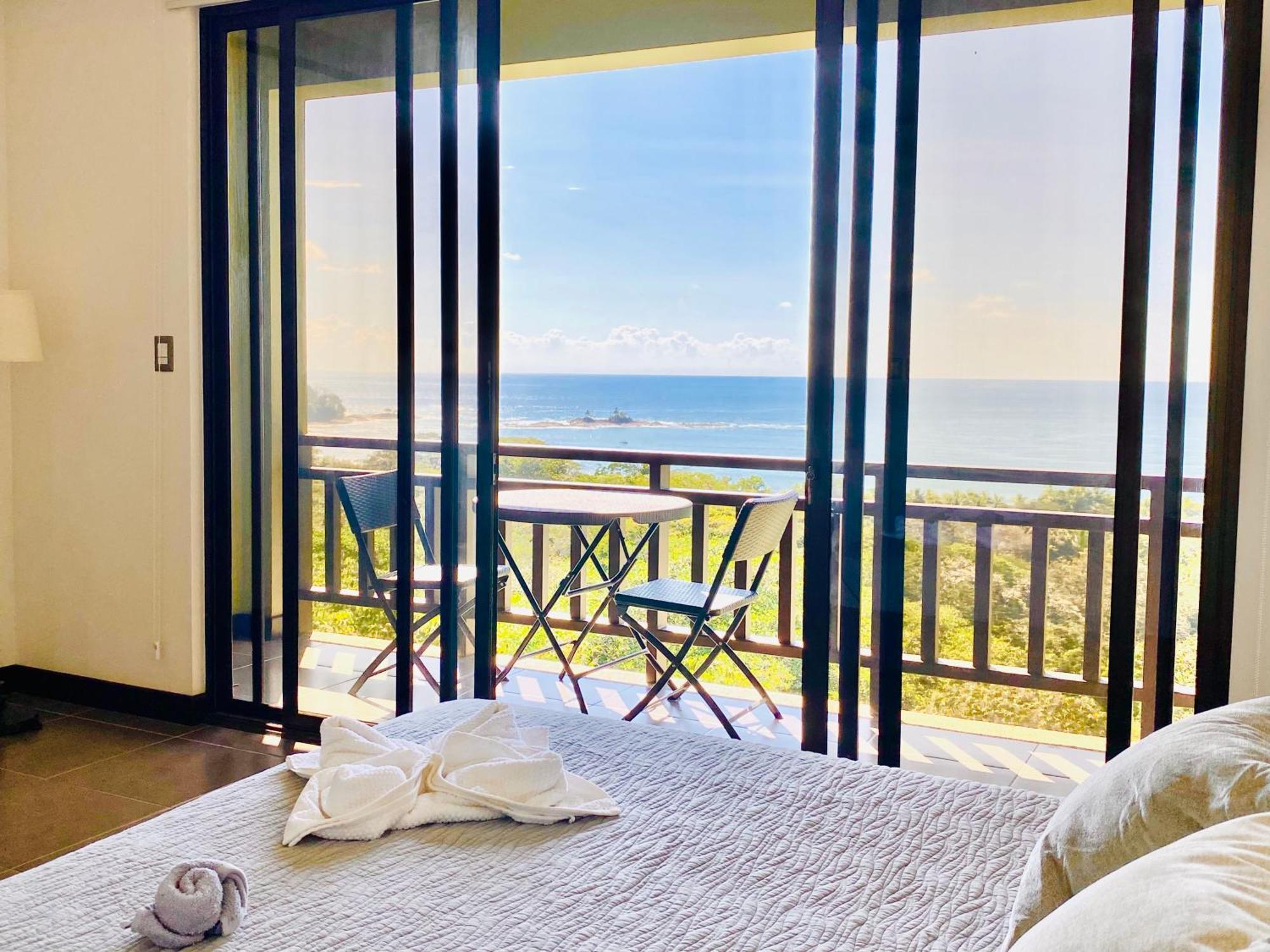 Pacific Edge Eco Lodge Доминикал Стая снимка